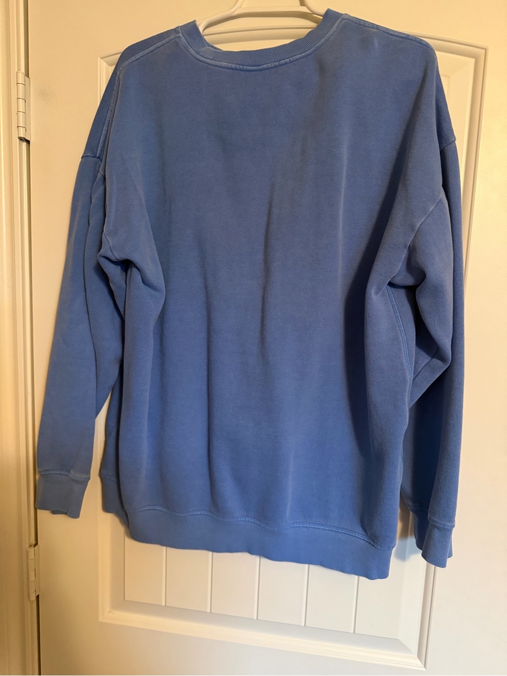 PINK Victoria's Secret Women’s Crewneck Sweatshirt in Sky Blue - Picture 2 of 6